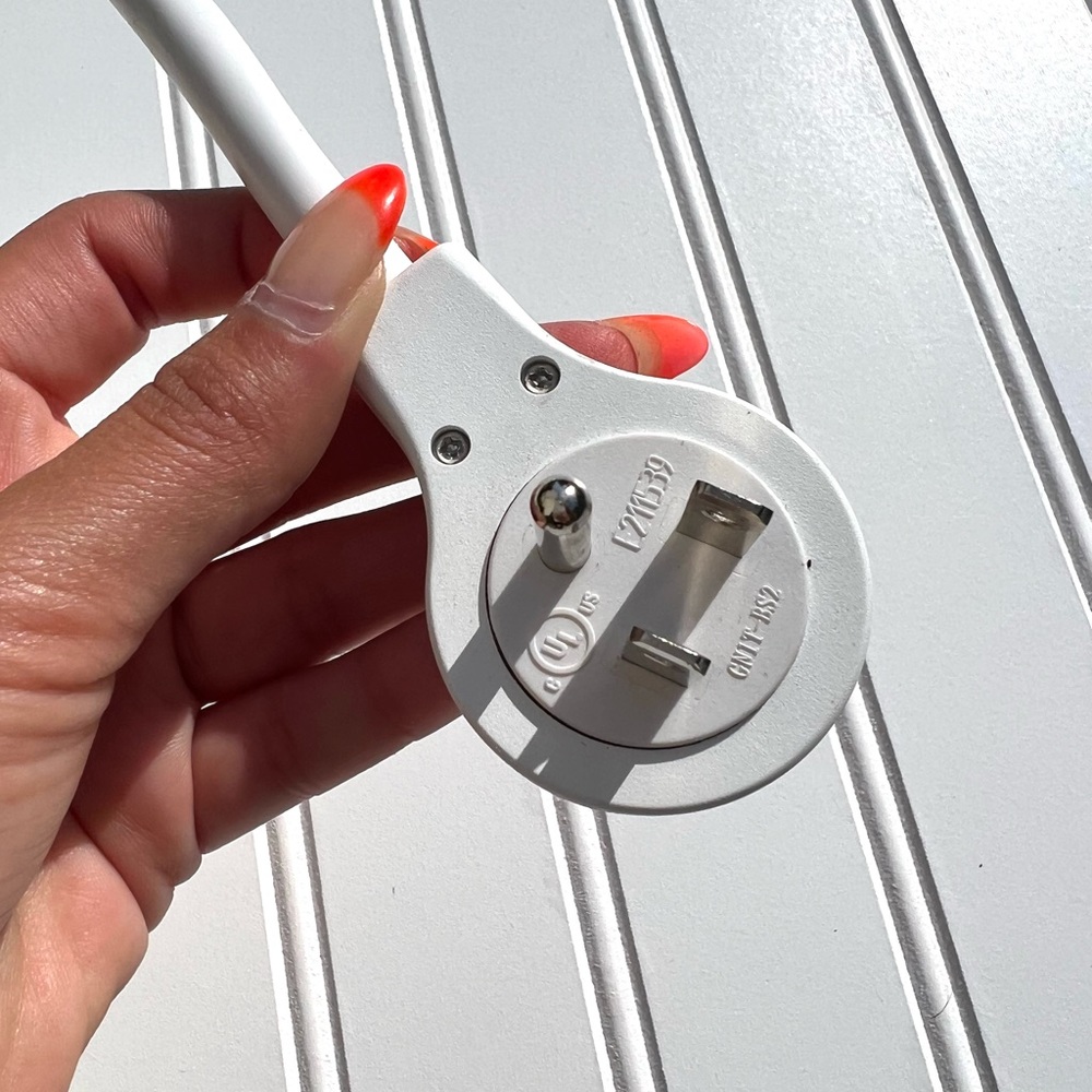 Bull Relocatable Power Plug with Surge Relocator - Picture 5 of 5